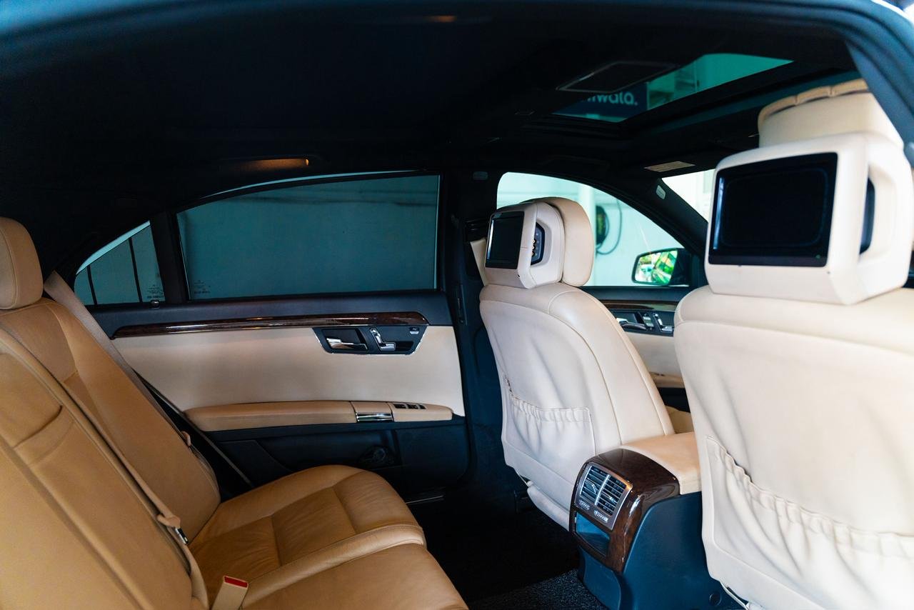 Mercedes Benz S300 Long Wheel Base 2011