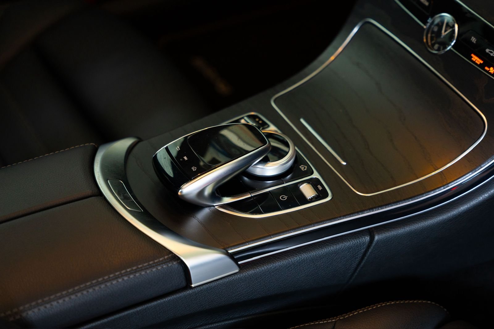 Mercedes Benz C200 AMGLine Premium Plus 2019