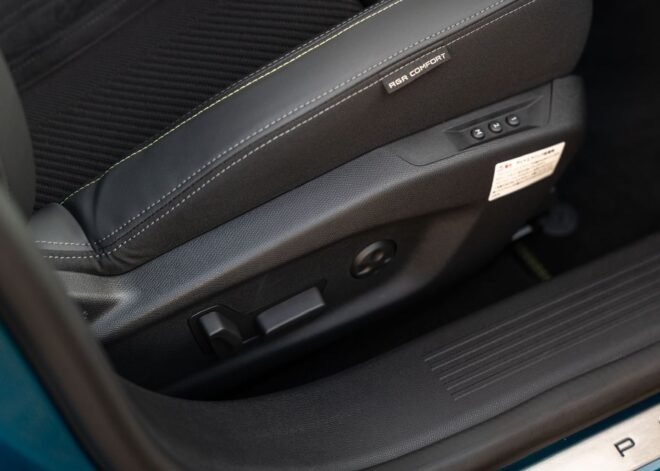 Peugeot 408 GT Line Fastback 2023 Blue