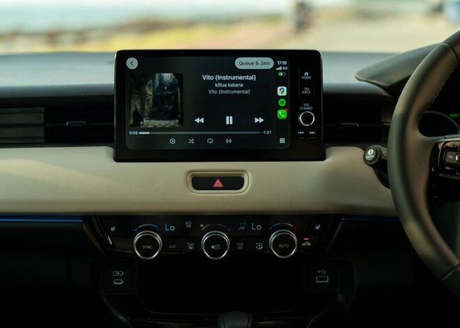 Honda Vezel Z play moonroof 2025