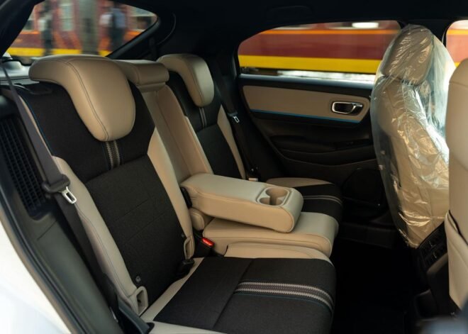 Honda Vezel Z play moonroof 2025