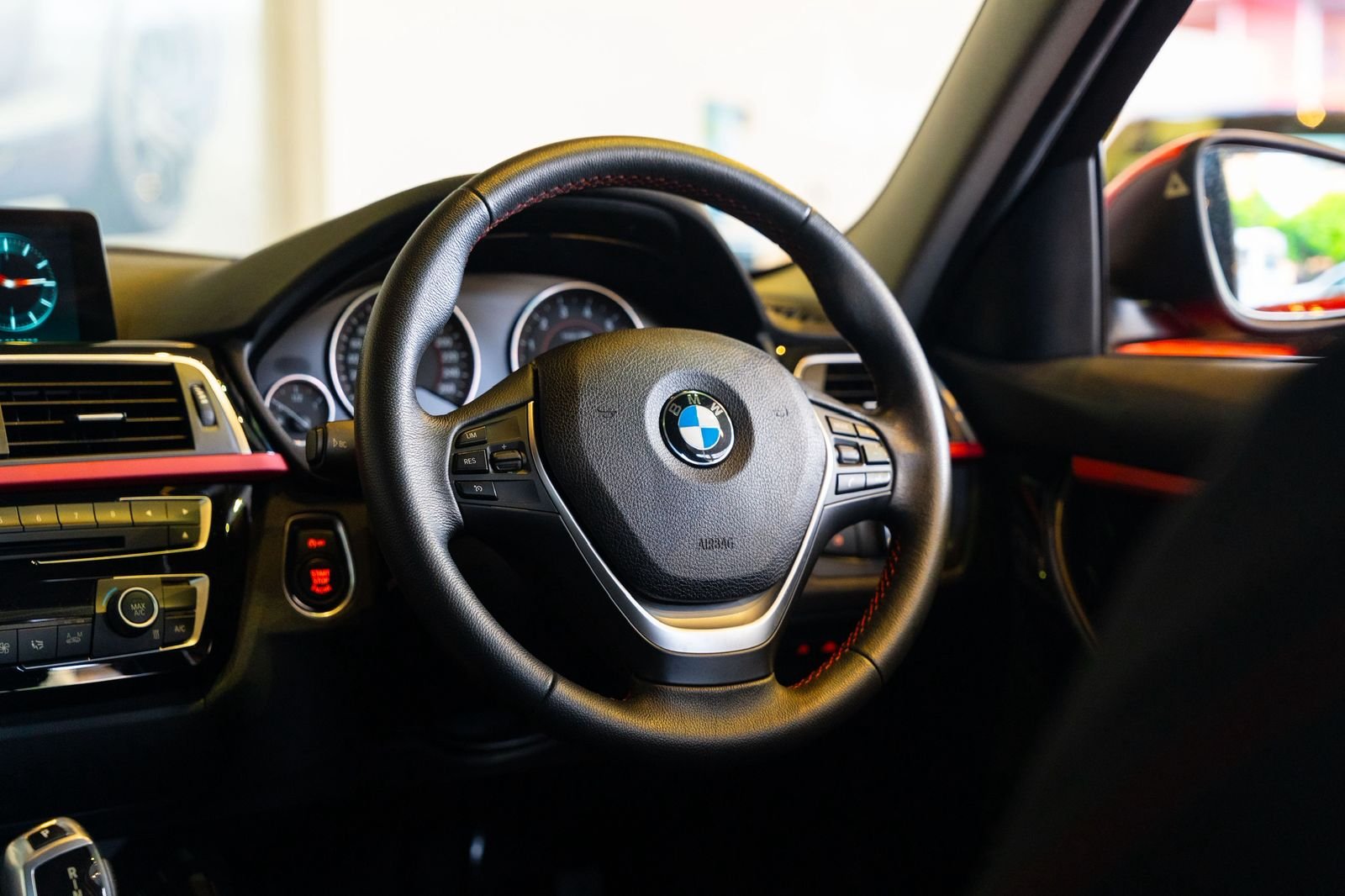 BMW 318i Luxury Line 2017