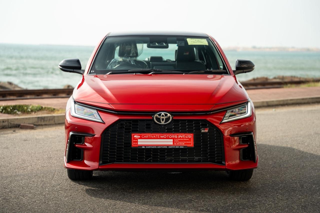 Toyota Yaris Ativ GR Sports 2025