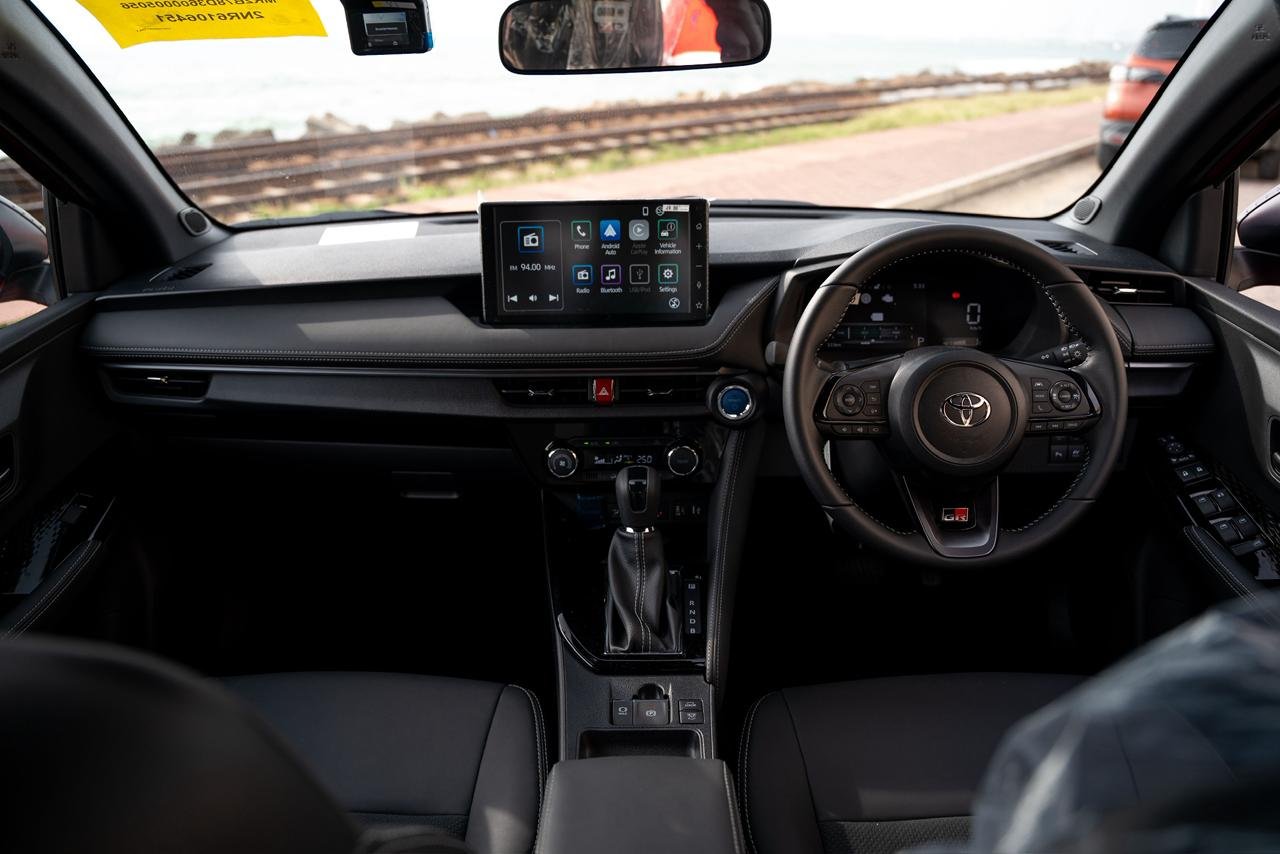 Toyota Yaris Ativ GR Sports 2025