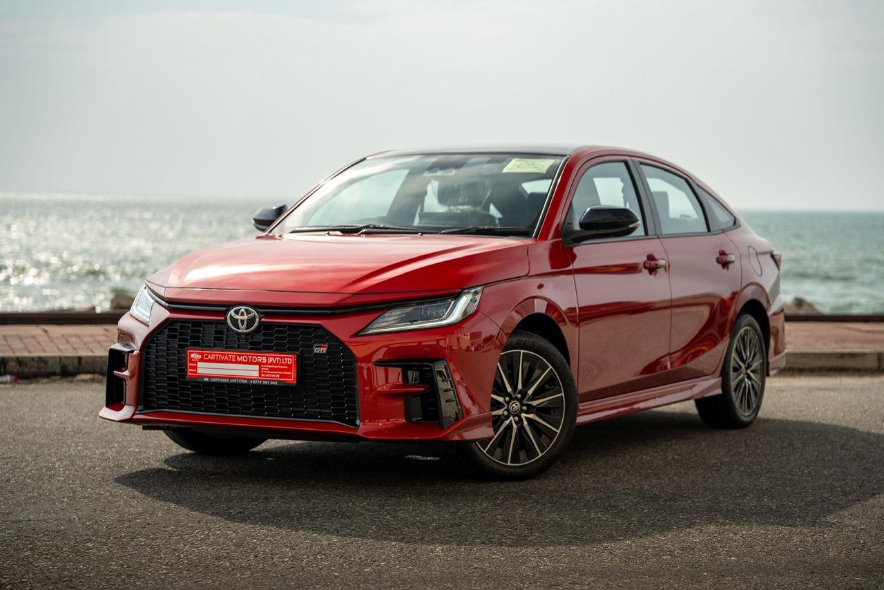 Toyota Yaris Ativ GR Sports 2025