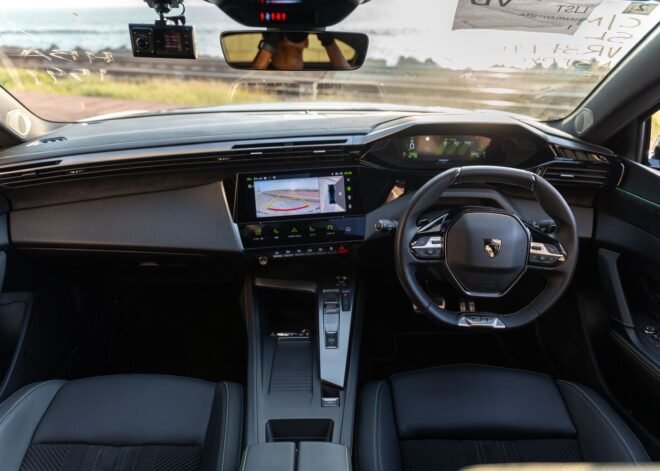 Peugeot 408 GT Line Fastback 2023 Blue