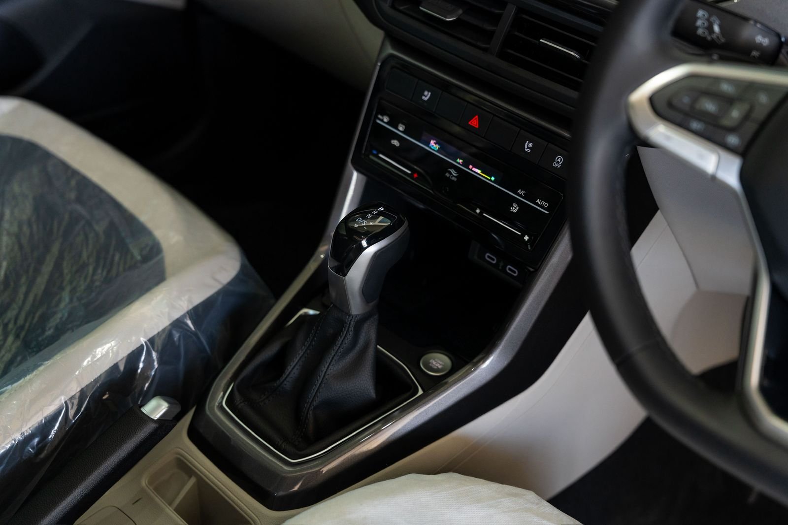 Volkswagen Taigun Topline TSI 2025