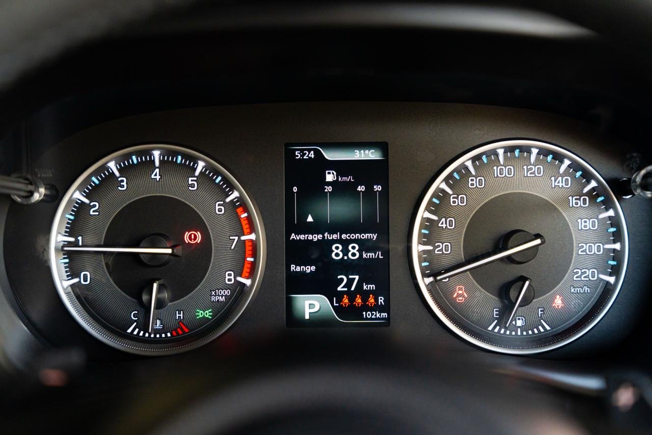 Toyota Taisor V Grade 2026 White and Black Top