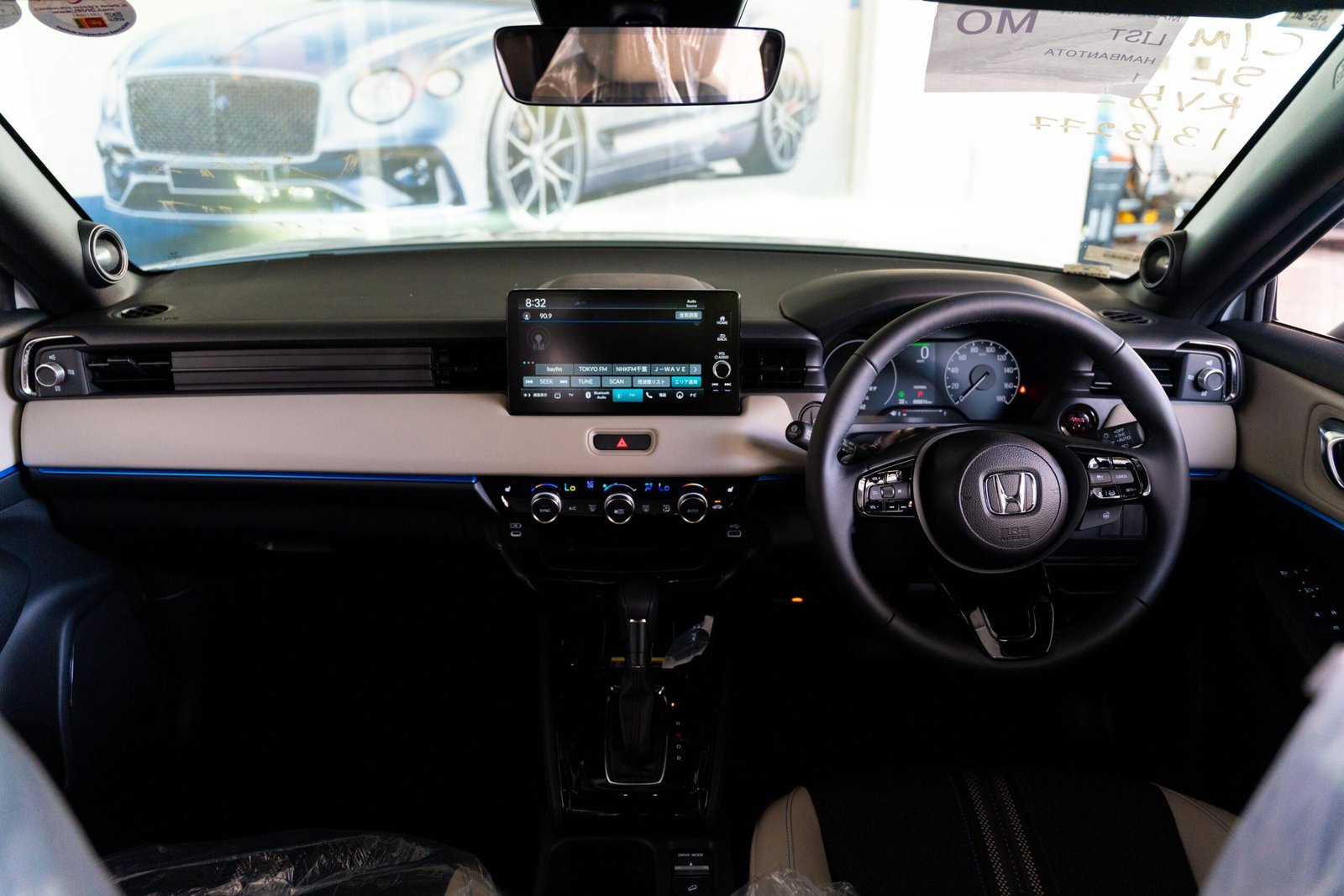 Honda Vezel Z Play 2025