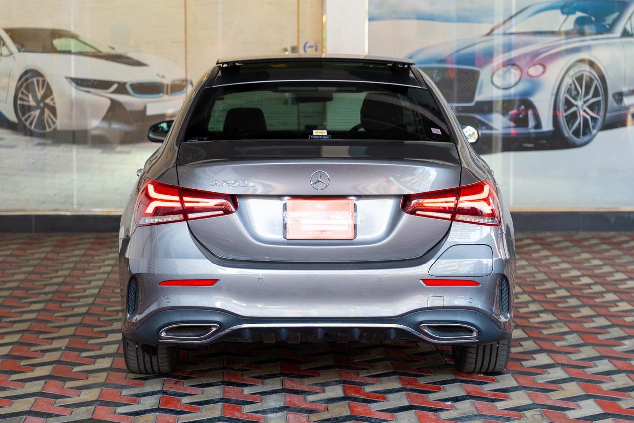 Mercedes Benz A 250 E AMG Line 2023