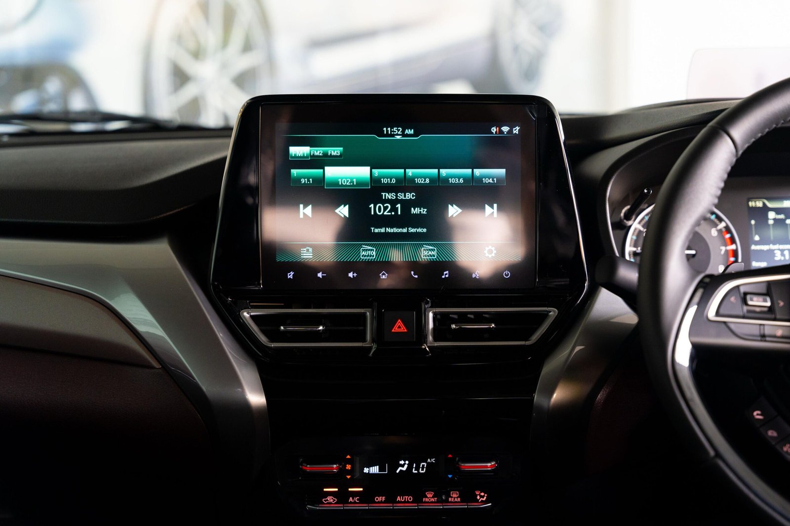 Suzuki Fronx Alpha AT 2025