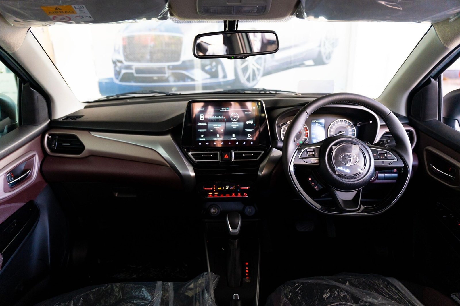 Toyota Taisor V Grade 2026 Silver and Black Top