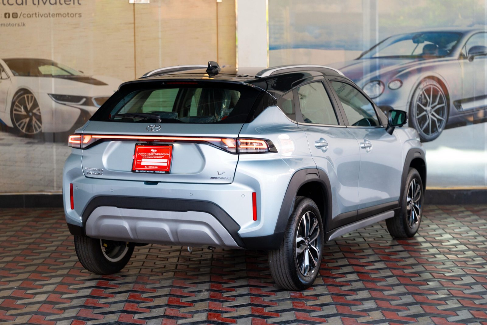 Toyota Taisor V Grade 2026 Silver and Black Top