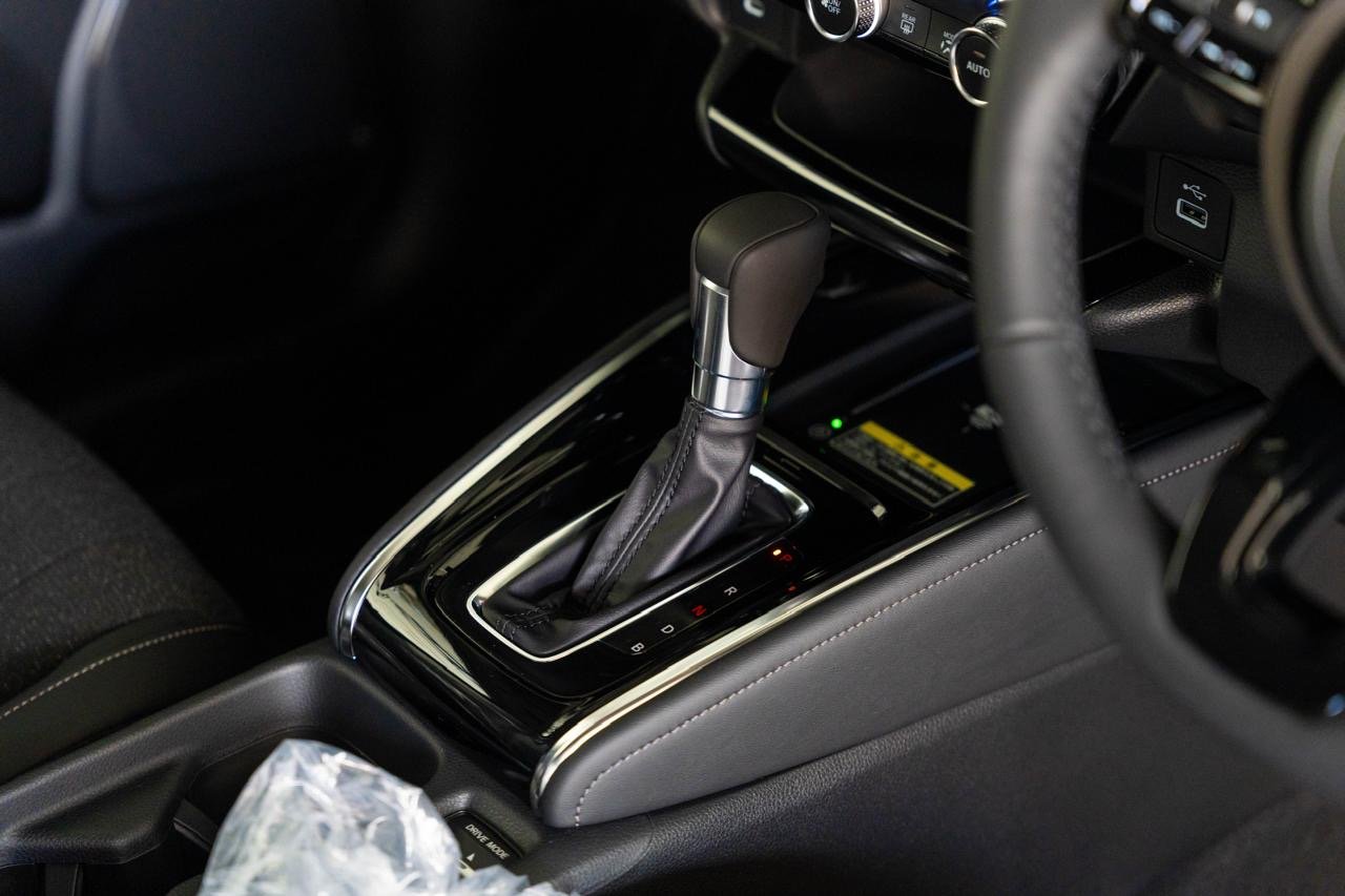 Honda Vezel Z Premium 10 Speaker 2025