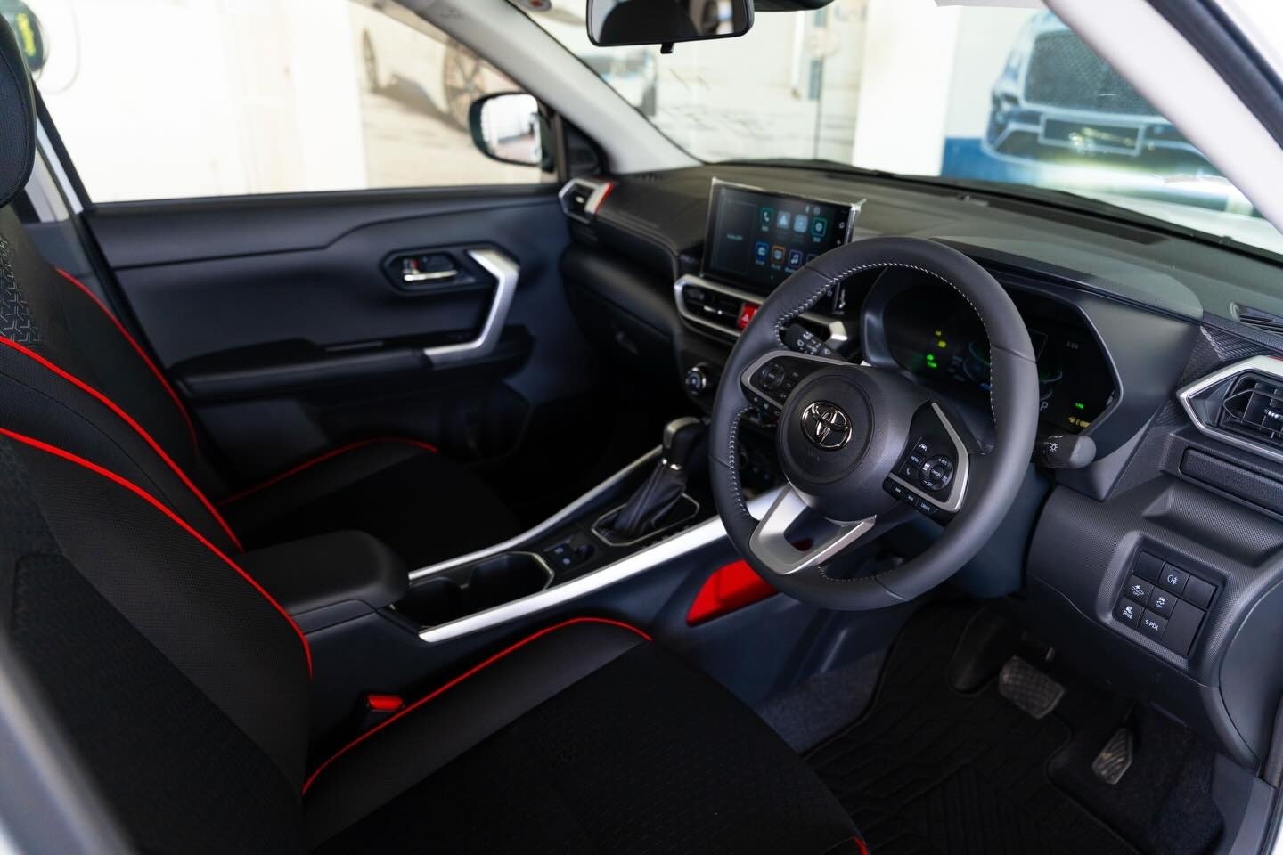 Toyota Raize Z Hybrid Highest 2025