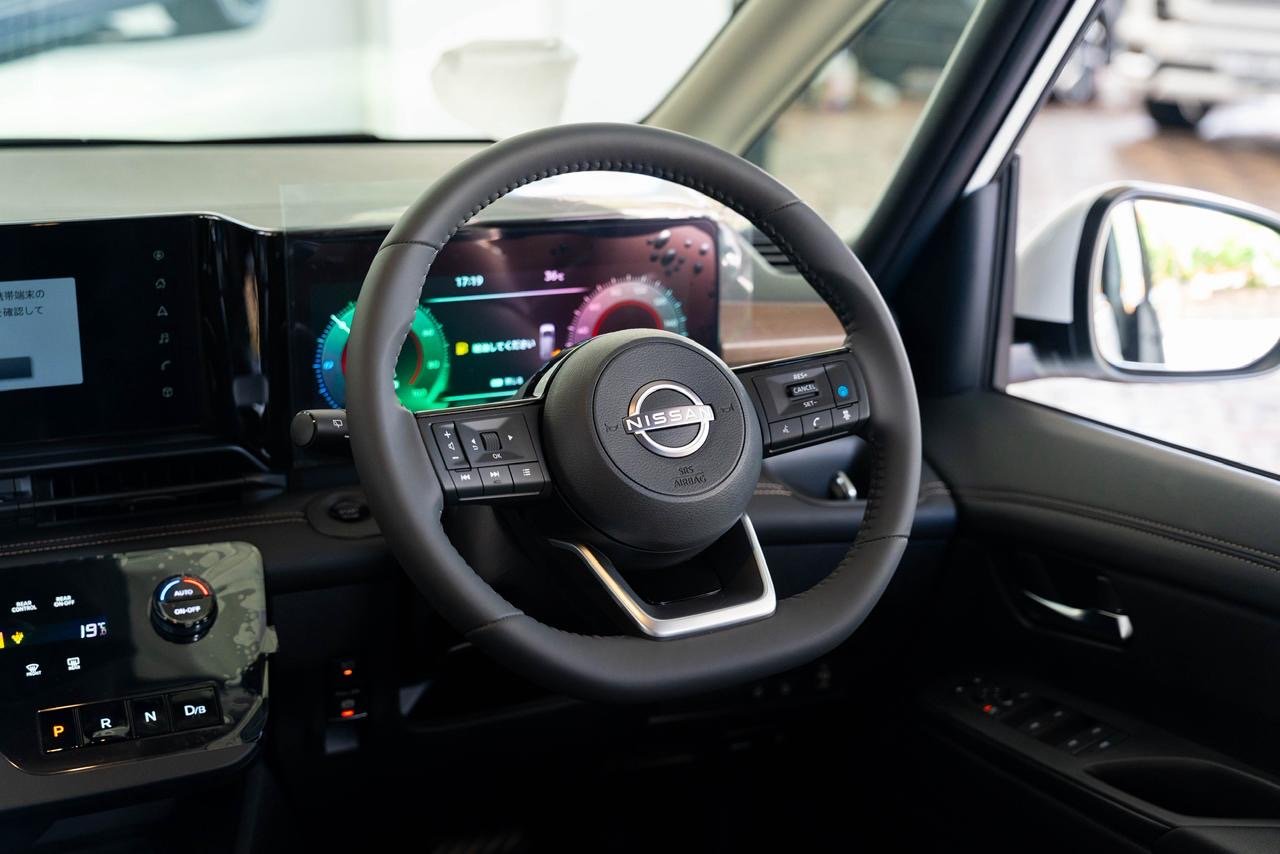 Nissan Serena e-POWER Star V 2025