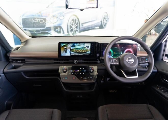 Nissan Serena e-POWER Star V 2025