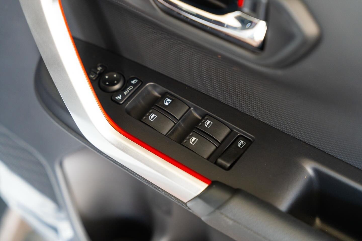 Toyota Raize Z Hybrid Highest 2025