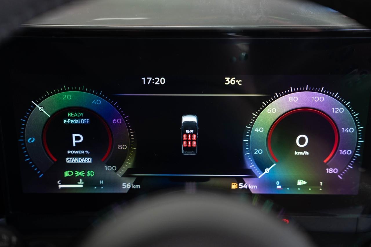 Nissan Serena e-POWER Star V 2025