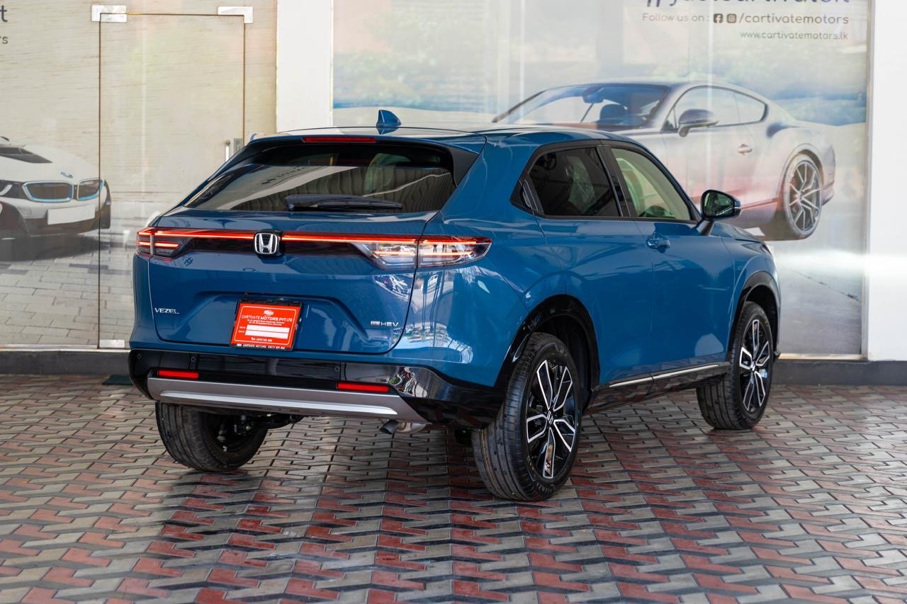 Honda Vezel Z Premium 10 Speaker 2025