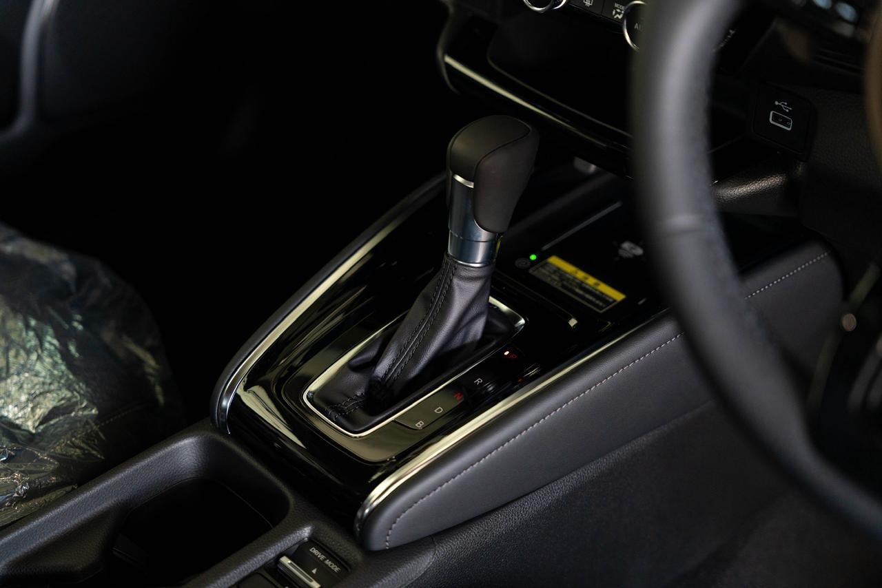 Honda Vezel Z Premium 2025