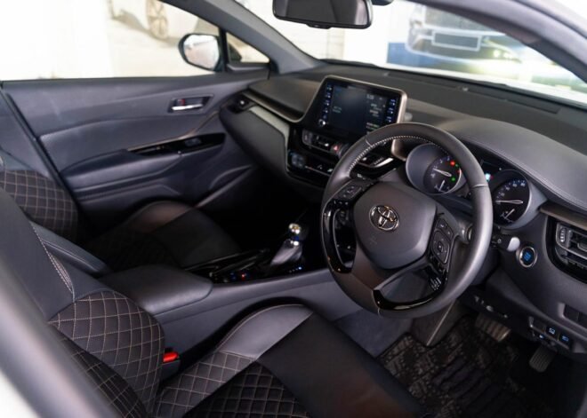 Toyota CHR GT LED NGX10 Nero 2023
