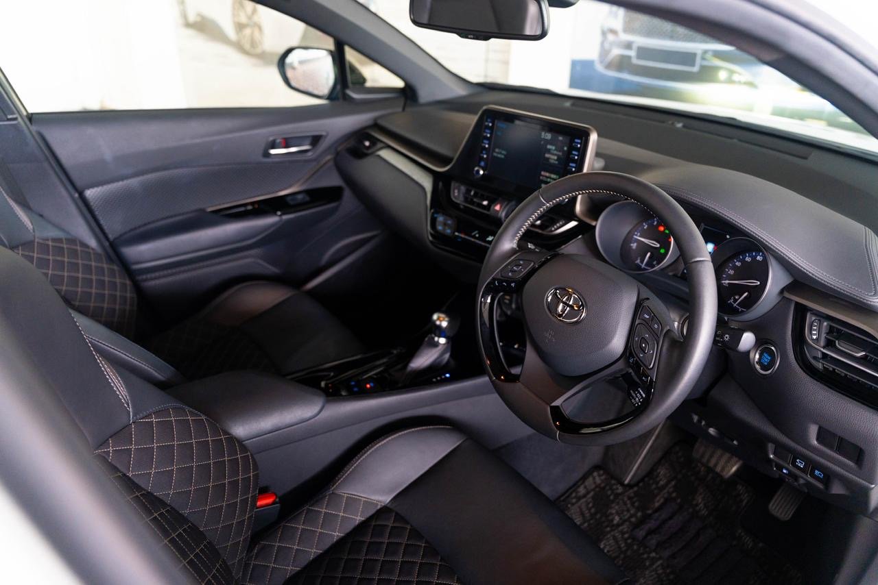 Toyota CHR GT LED NGX10 Nero 2023