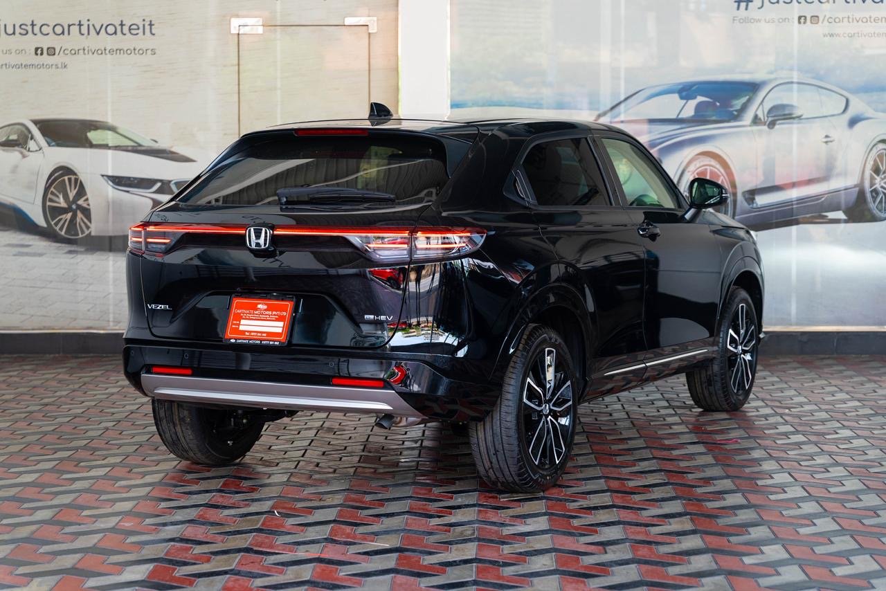 Honda Vezel Z Premium 10 Speaker 2026