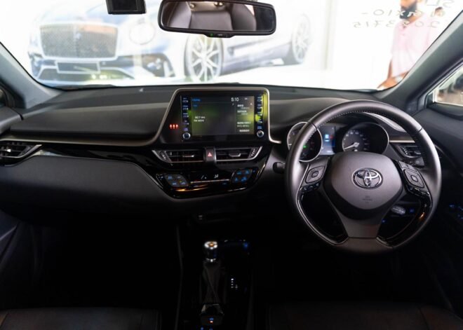 Toyota CHR GT LED NGX10 Nero 2023