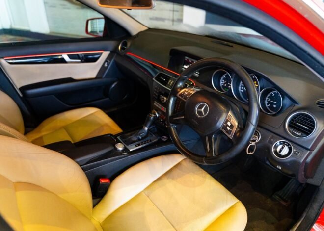 Mercedes Benz C220 Diesel 2012