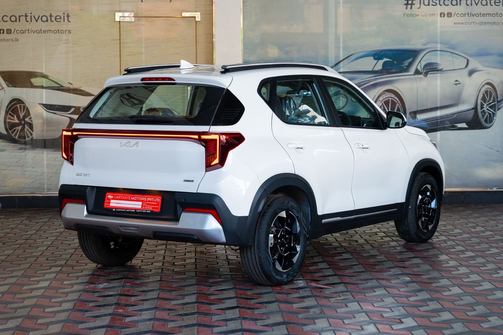 Kia Sonet HTX Plus 2026 White