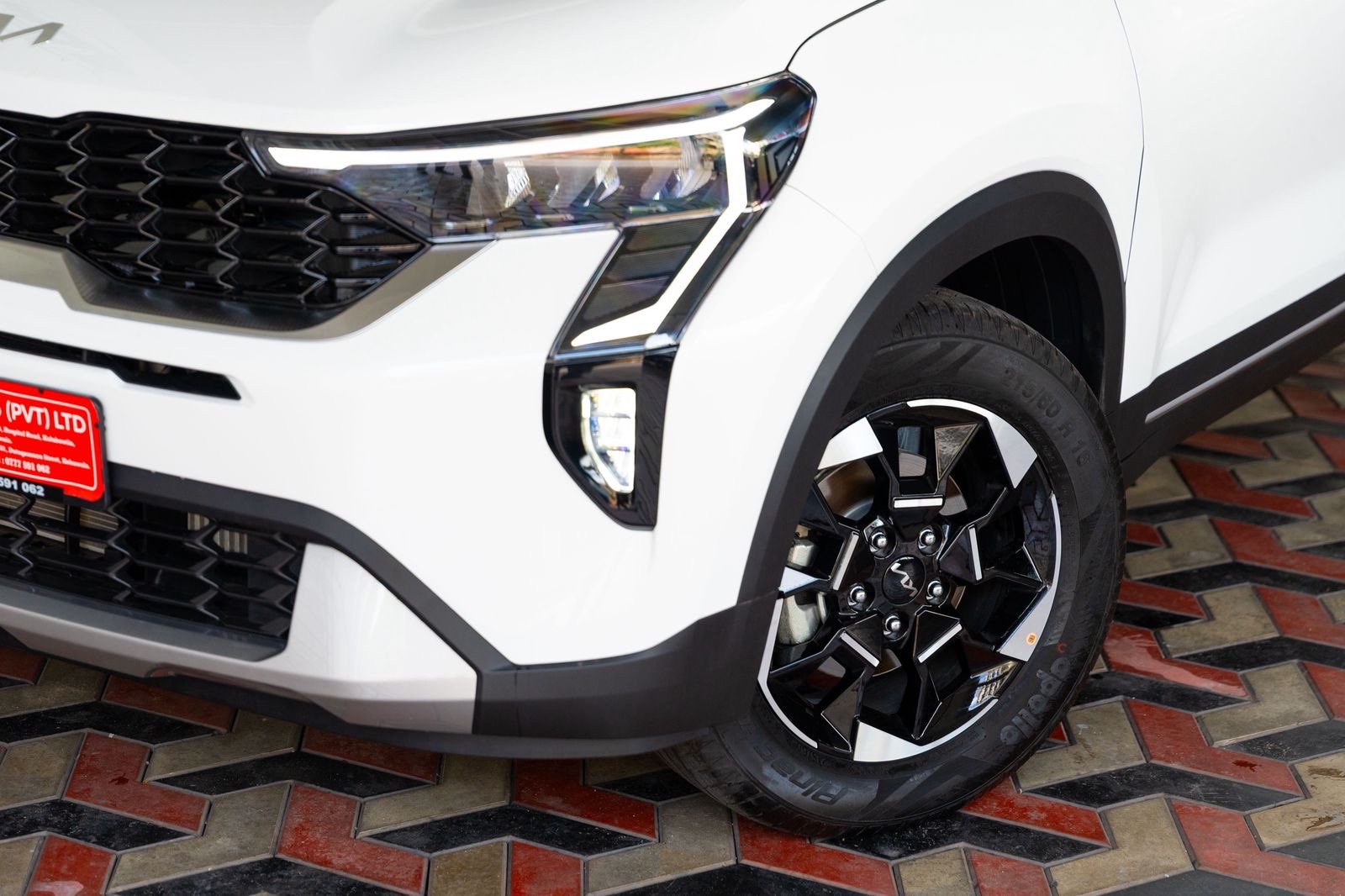 Kia Sonet HTX Plus 2026 White