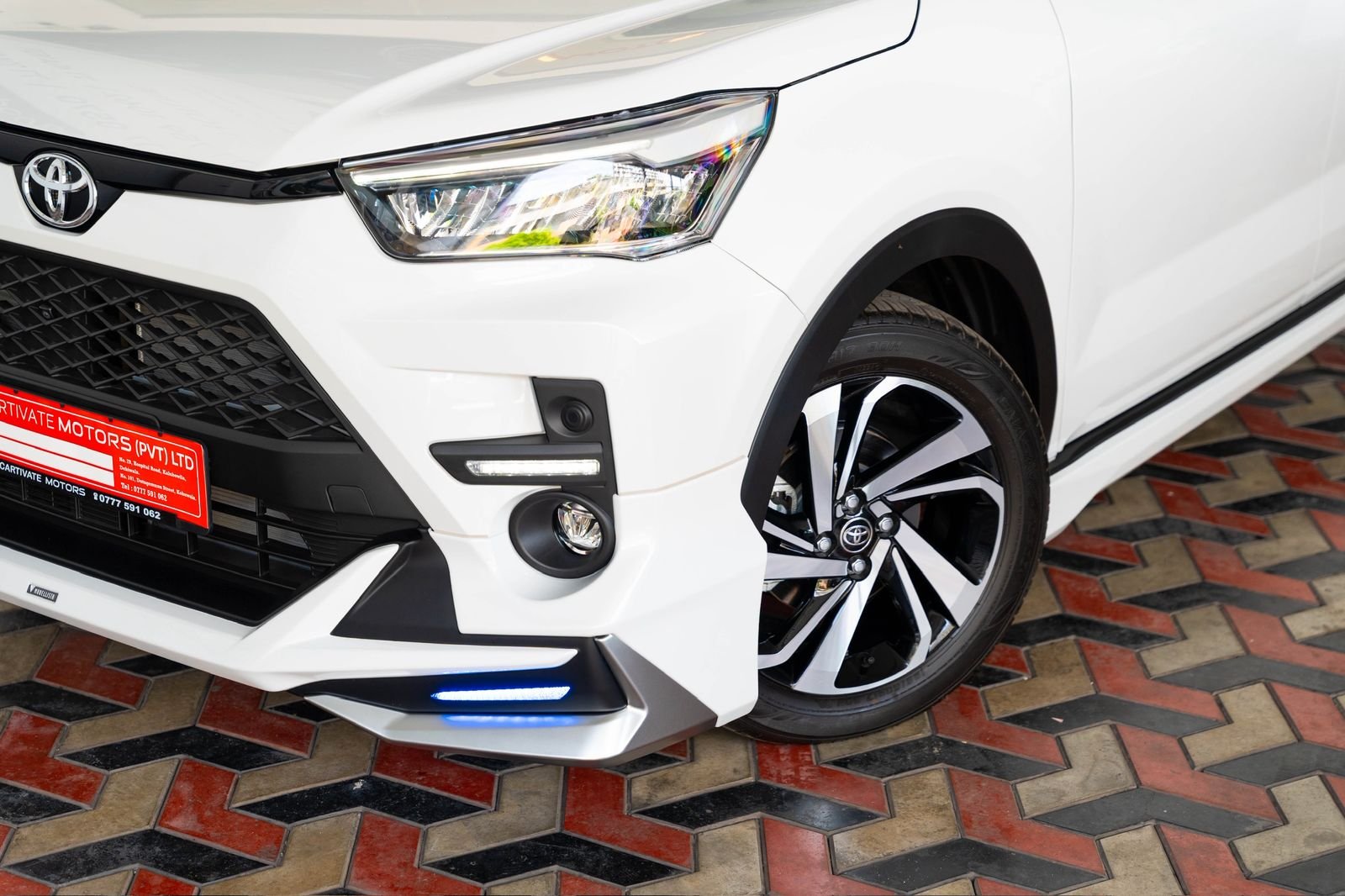 Toyota Raize Z Grade 2025 Highest Spec White (Modelista Bodykit & BSM)