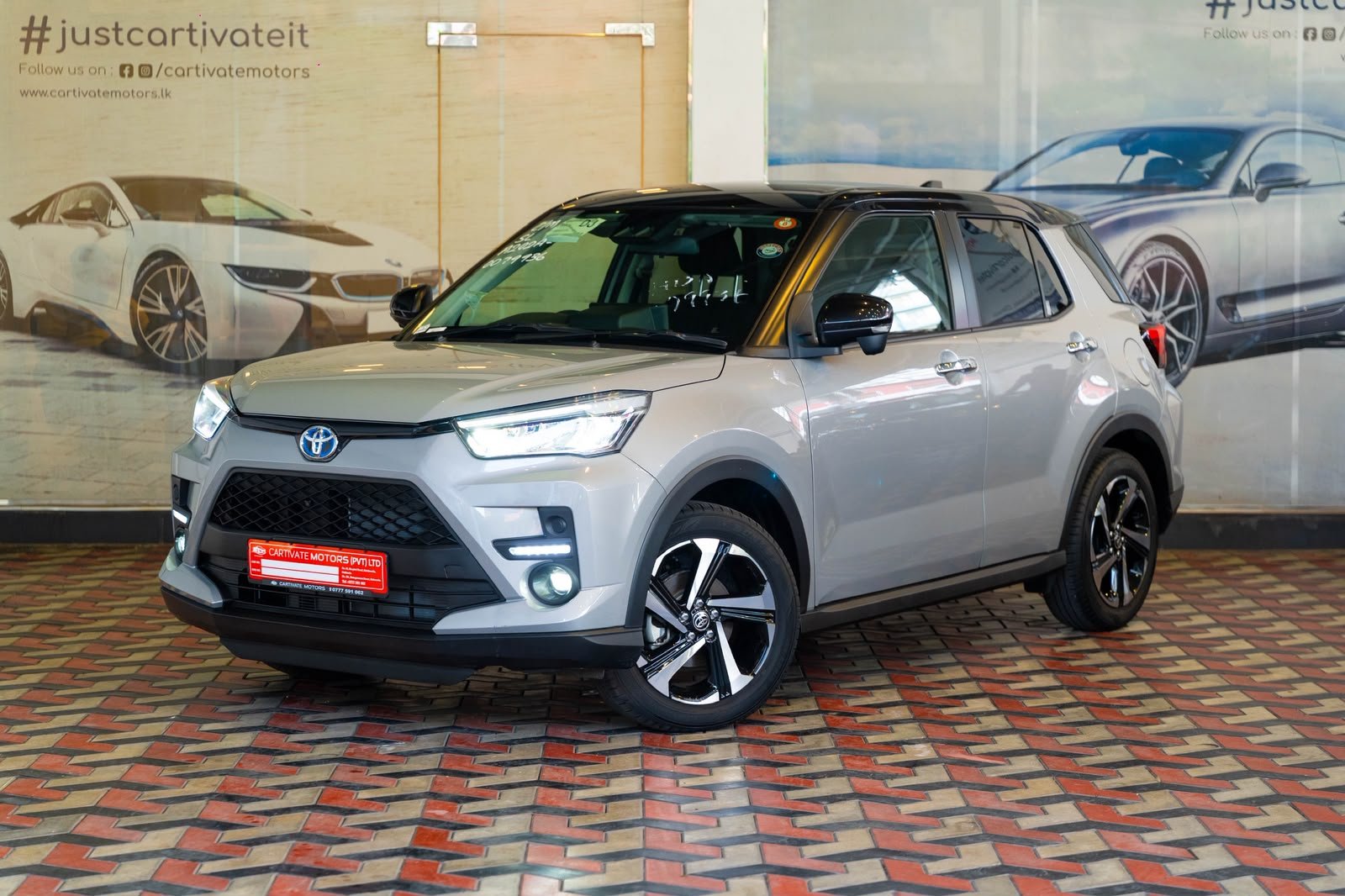 Toyota Raize Z 2025 Hybrid With BSM Silver