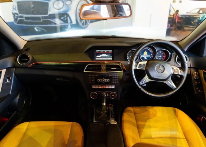 Mercedes Benz C220 Diesel 2012
