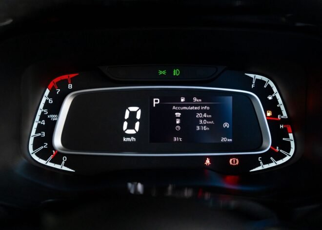 Kia Sonet HTX Plus 2026 White