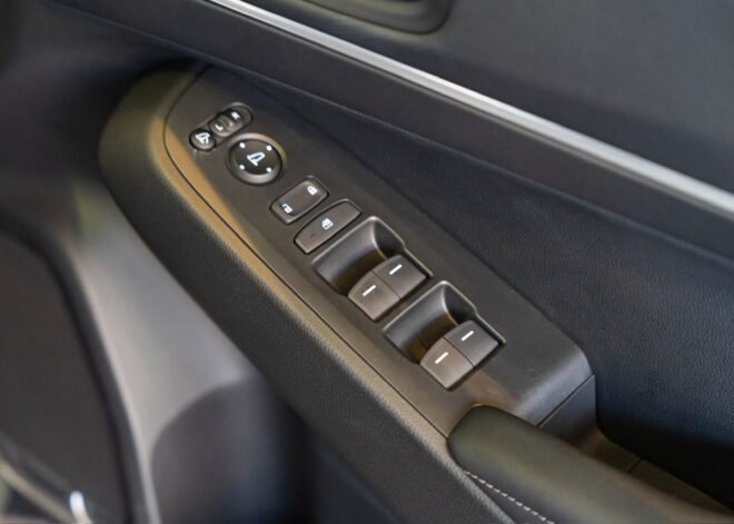 Honda Vezel Z Premium 10 Speaker 2026