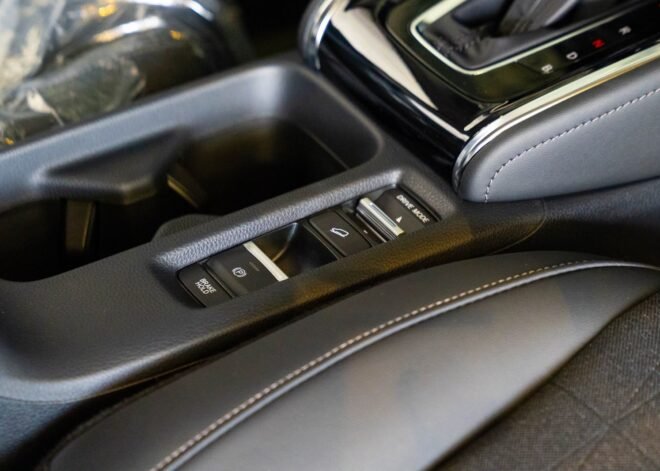 Honda Vezel Z Premium 10 Speaker 2026