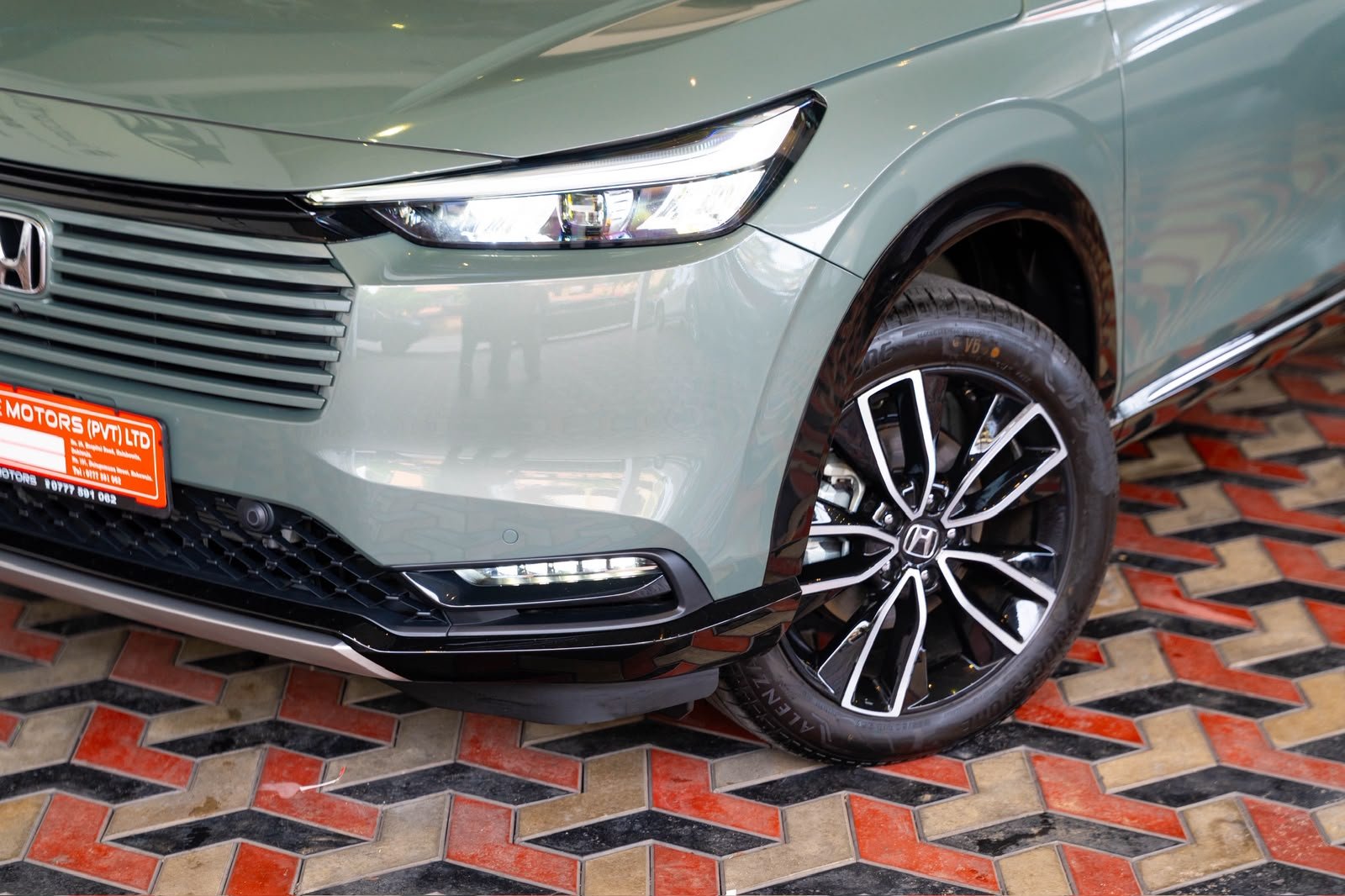 Honda Vezel Z Premium 10 Speaker 2026