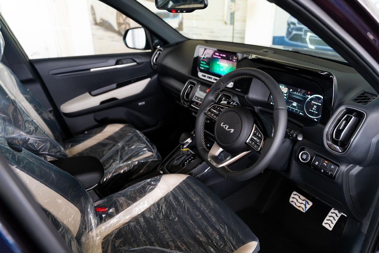 Kia Sonet GTX Plus 2026 Imperial Blue