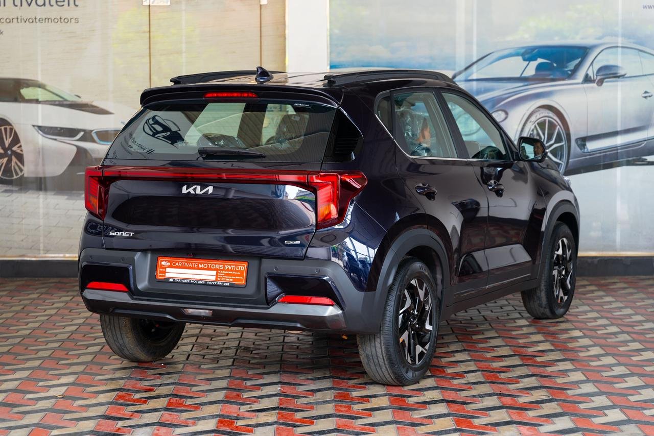 Kia Sonet GTX Plus 2026 Imperial Blue