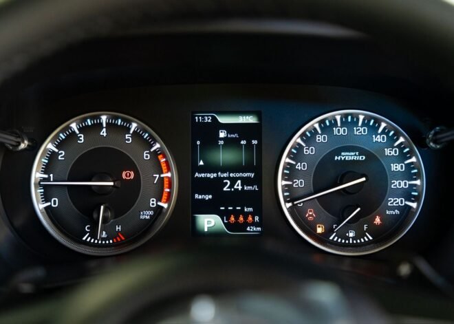 Suzuki Fronx Alpha AT 2026 Silver