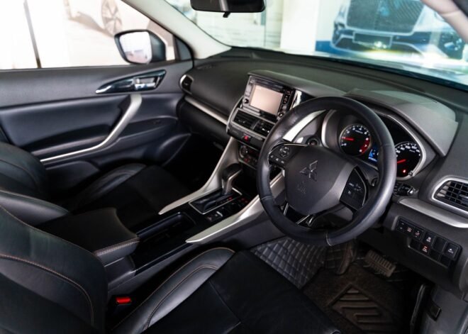 Mitsubishi Eclipse Cross 2020 Silver