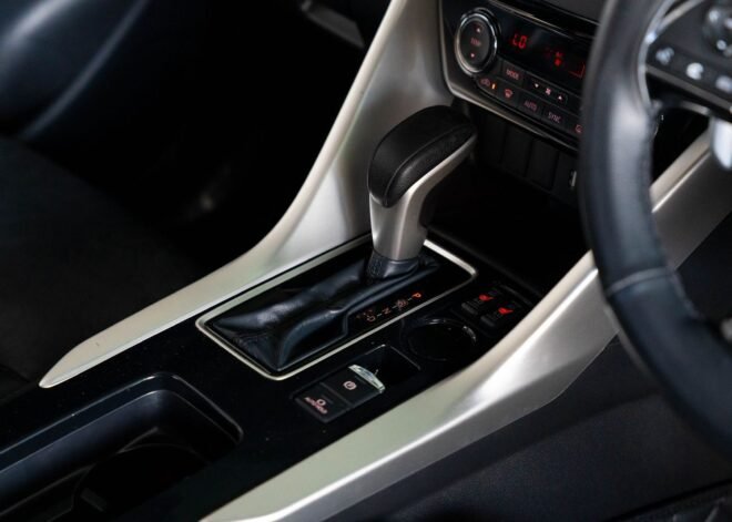 Mitsubishi Eclipse Cross 2020 Silver