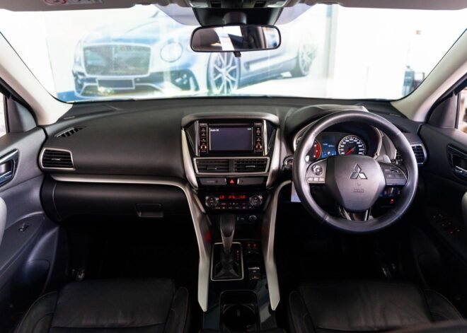Mitsubishi Eclipse Cross 2020 Silver
