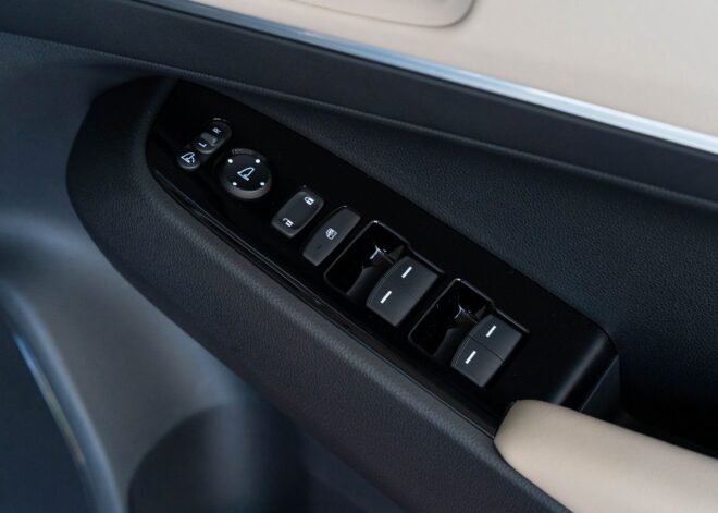 Honda Vezel Z Play Moonroof 2023
