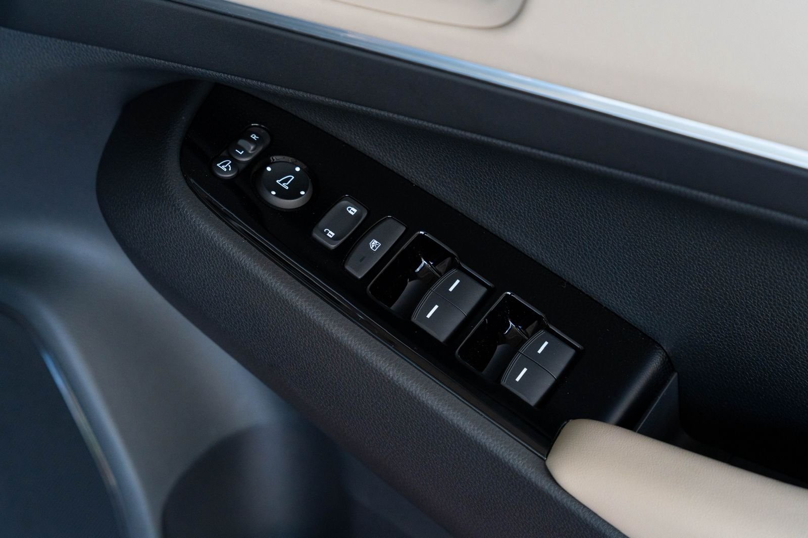 Honda Vezel Z Play Moonroof 2023