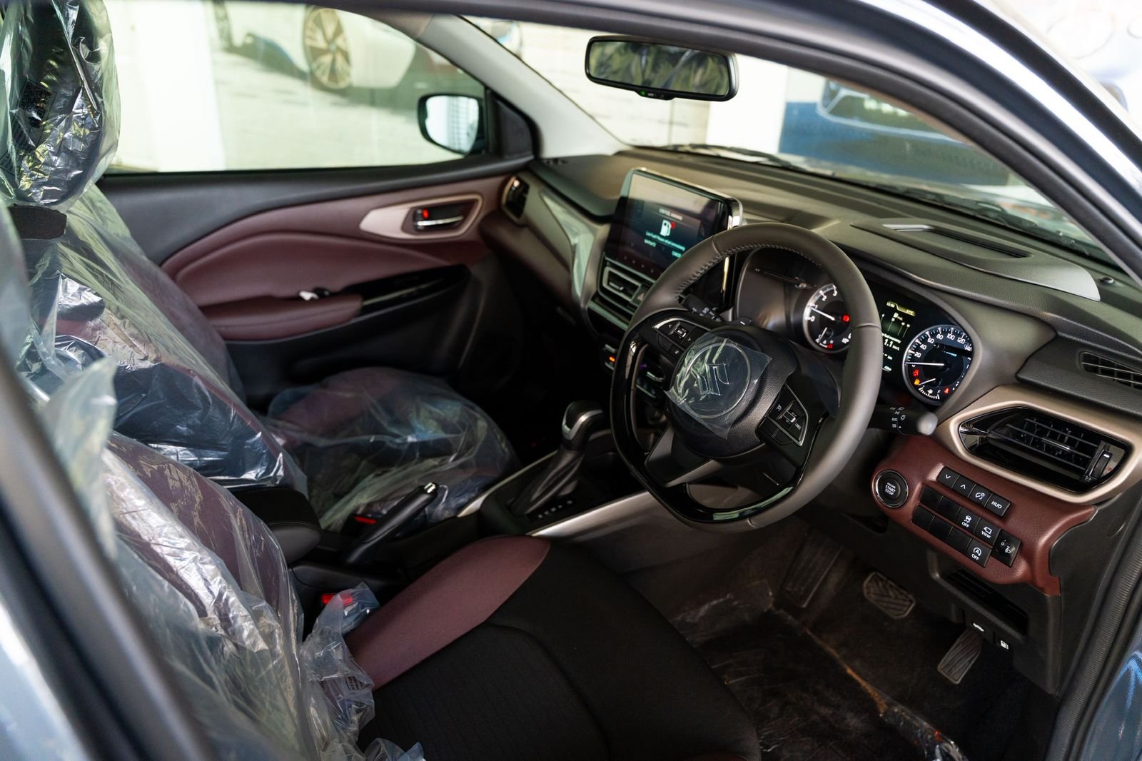 Suzuki Fronx Alpha AT 2026 Grandeur Grey
