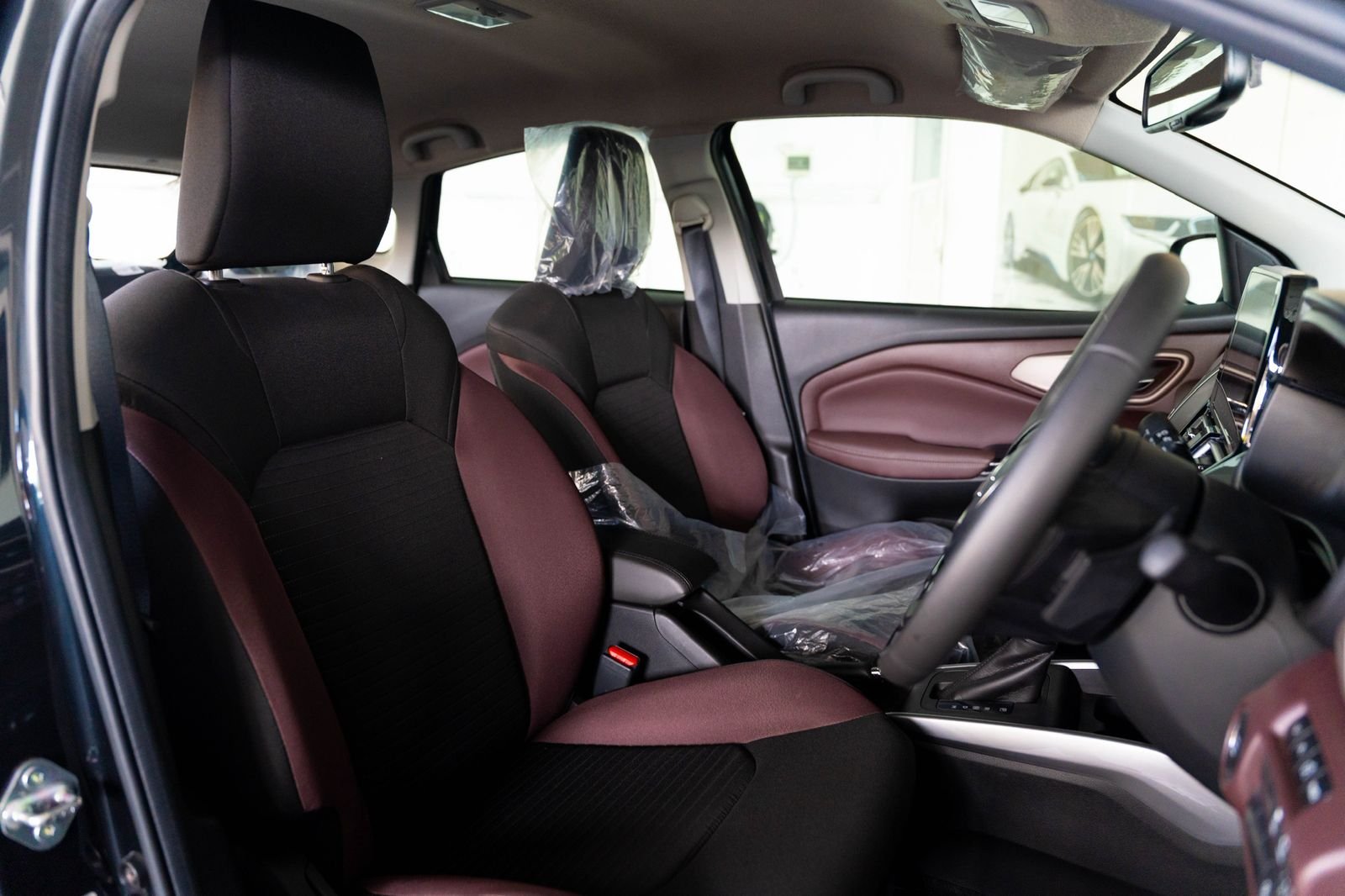 Suzuki Fronx Alpha AT 2026 Bluish Black