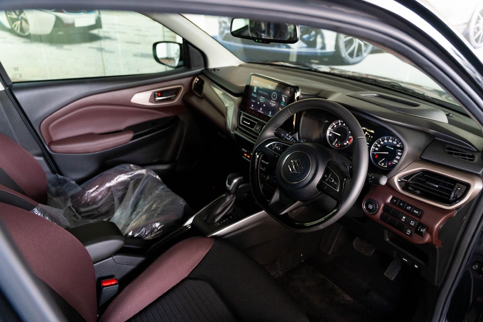 Suzuki Fronx Alpha AT 2026 Bluish Black